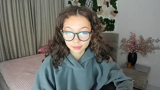 AgnieszkaBanana online show from March 11, 2025, 4:10 am