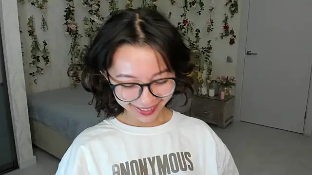 AgnieszkaBanana online show from September 18, 2025, 4:03 am