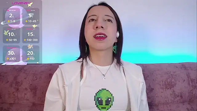 Miiaa doll online show from January 6, 2026, 1:53 am