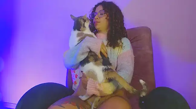 420viol3ta  online show from March 11, 2025, 5:38 am