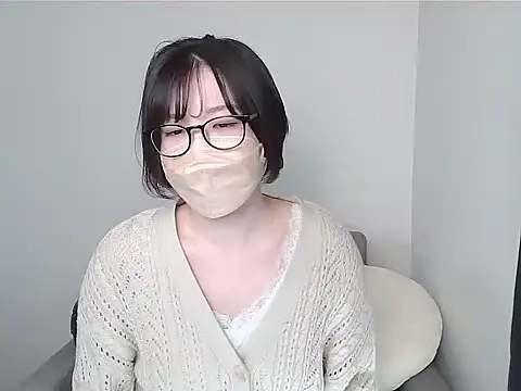 Snapshot of _NOA-chan_ chatting on September 27, 2025, 3:06 pm NOA-chan online show from September 27, 2025, 3:06 pm