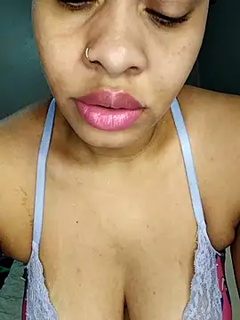 Su Duarte 1 online show from March 11, 2025, 5:24 pm