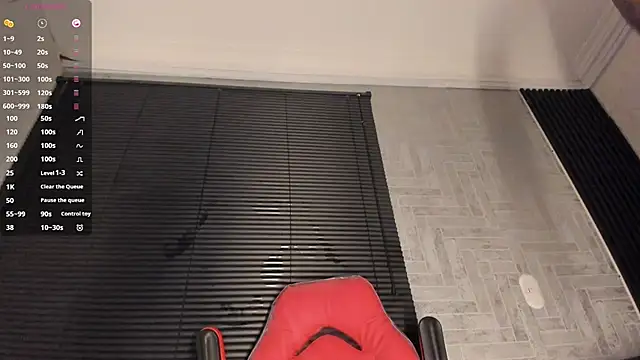 Lil Curved online show from November 7, 2025, 11:54 am