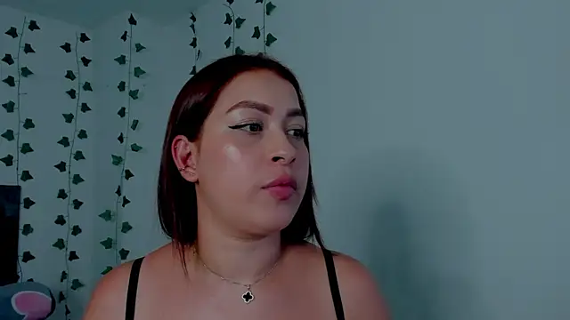 Miaa Garcia online show from September 17, 2025, 10:44 pm