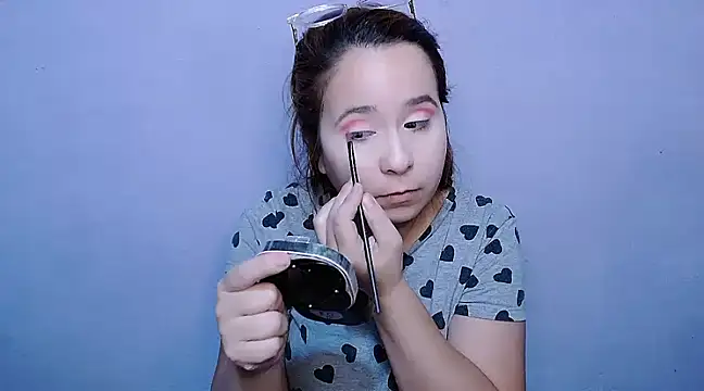 SubLayla01 online show from December 7, 2024, 6:37 pm