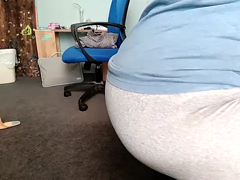 missthickness35 Pika online show from October 26, 2025, 7:31 pm