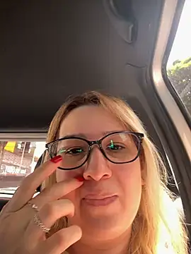 amooraaamoon online show from January 23, 2025, 2:39 pm