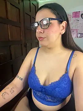 Snapshot of agoosvokk chatting on September 20, 2025, 12:55 am agoosvokk online show from September 20, 2025, 12:55 am