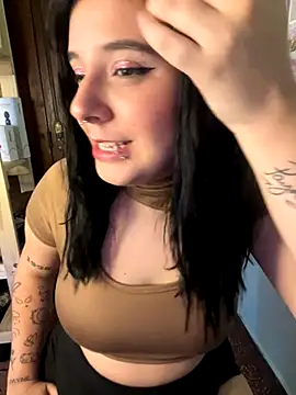 Snapshot of agoosvokk chatting on December 2, 2025, 1:11 am agoosvokk online show from December 2, 2025, 1:11 am