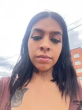 AbbyFtLuna online show from December 11, 2024, 6:09 pm