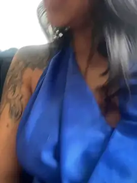 AbbyFtLuna online show from December 31, 2024, 7:29 pm