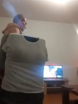 Kamien32 online show from March 7, 2026, 2:41 am