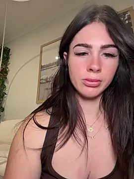 aus queen online show from June 8, 2026, 10:32 pm