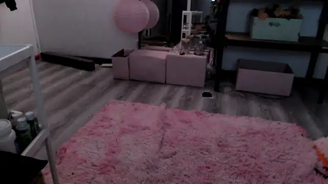 Hellen dumont online show from March 28, 2026, 2:11 am