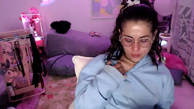 Hellen dumont online show from April 21, 2026, 2:51 am