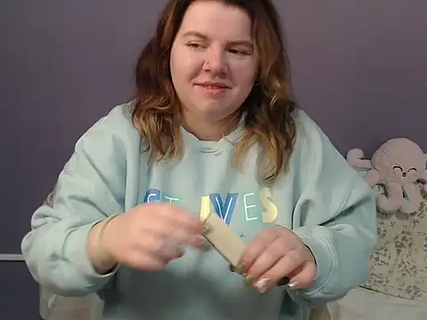 so shy online show from November 27, 2025, 7:54 am