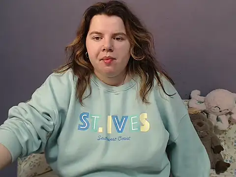 so shy online show from December 4, 2025, 7:39 am