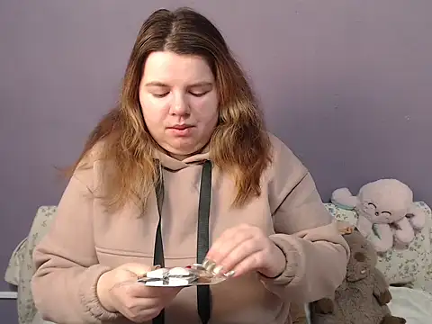 so shy online show from December 15, 2025, 7:12 am