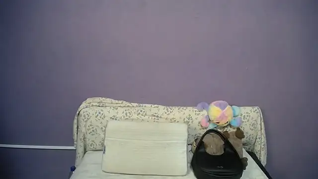 so shy online show from April 19, 2026, 6:24 am