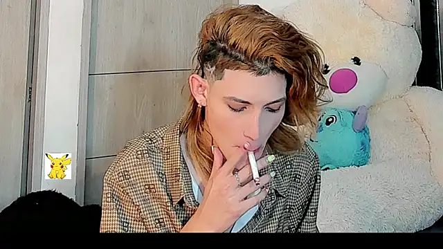 Snapshot of honey_skin chatting on January 1, 2025, 8:37 pm honey skin online show from January 1, 2025, 8:37 pm