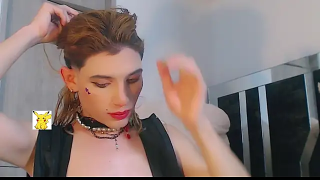 Snapshot of honey_skin chatting on February 21, 2025, 11:11 am honey skin online show from February 21, 2025, 11:11 am