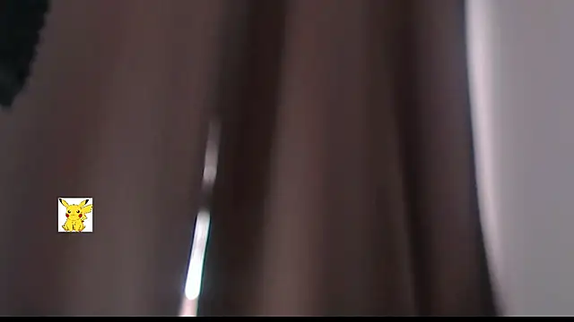 Snapshot of honey_skin chatting on February 23, 2025, 1:21 pm honey skin online show from February 23, 2025, 1:21 pm