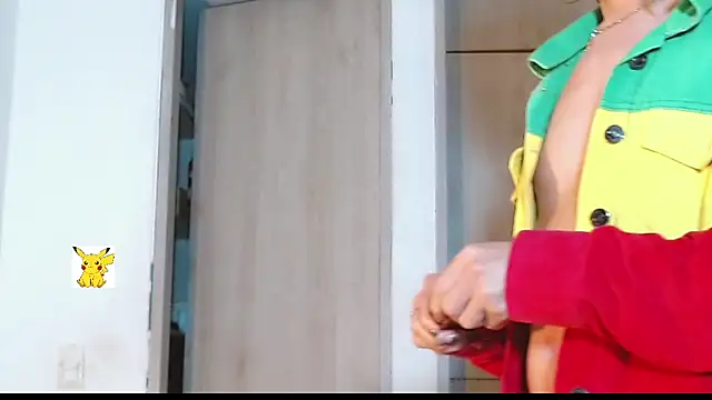 Snapshot of honey_skin chatting on February 25, 2025, 2:11 pm honey skin online show from February 25, 2025, 2:11 pm