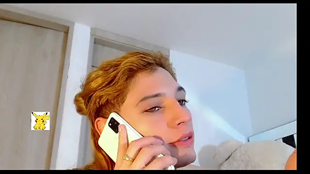 Snapshot of honey_skin chatting on March 22, 2025, 9:10 pm honey skin online show from March 22, 2025, 9:10 pm