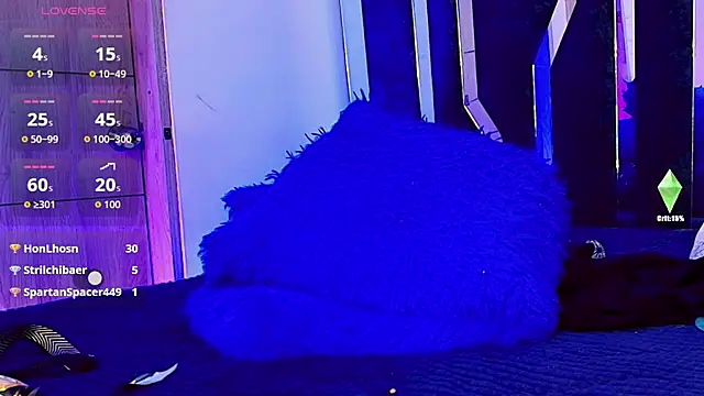 Snapshot of honey_skin chatting on September 17, 2025, 9:33 am honey skin online show from September 17, 2025, 9:33 am