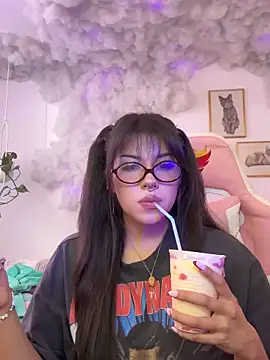 Ag4ta  online show from April 19, 2026, 8:55 pm