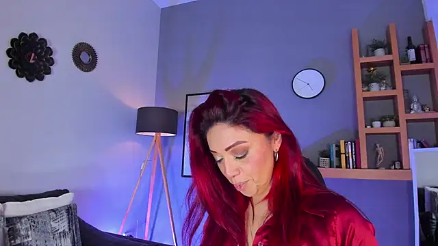 helenaduque  online show from January 7, 2026, 11:56 am