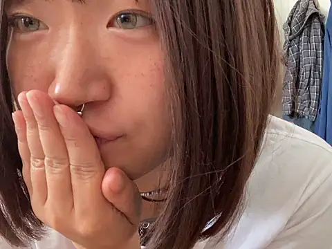 xxxYUKARIxxx online show from April 18, 2026, 3:16 pm