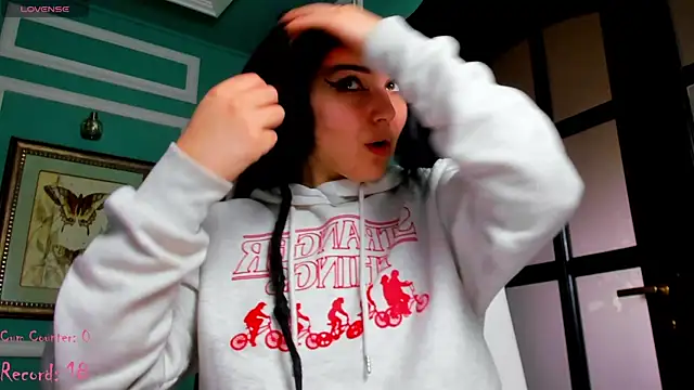 Snapshot of 1Munique chatting on February 15, 2025, 1:16 pm 1Munique online show from February 15, 2025, 1:16 pm