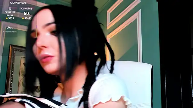 Snapshot of 1Munique chatting on February 27, 2025, 11:31 am 1Munique online show from February 27, 2025, 11:31 am