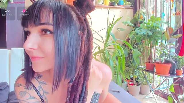 Snapshot of 1Munique chatting on September 9, 2025, 10:26 am 1Munique online show from September 9, 2025, 10:26 am