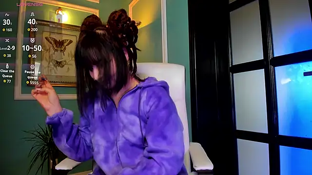 Snapshot of 1Munique chatting on October 8, 2025, 9:40 am 1Munique online show from October 8, 2025, 9:40 am