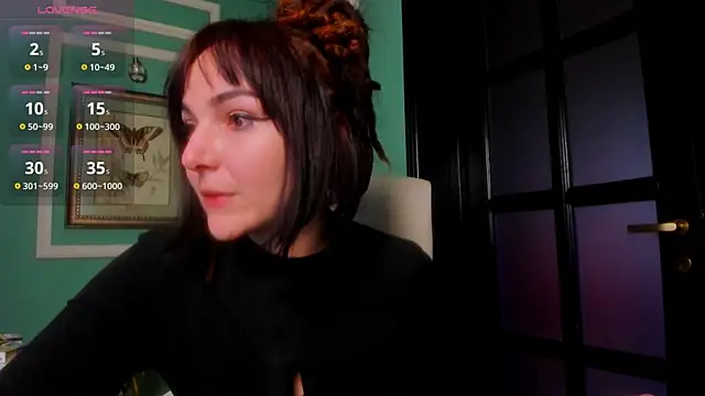 Snapshot of 1Munique chatting on December 21, 2025, 1:40 pm 1Munique online show from December 21, 2025, 1:40 pm