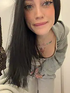 Snapshot of Melissa_crazy chatting on July 8, 2026, 4:44 pm Melissa crazy online show from July 8, 2026, 4:44 pm