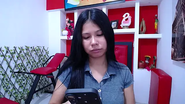 Snapshot of Letty_Plugxo chatting on December 2, 2025, 12:21 pm Letty Plugxo online show from December 2, 2025, 12:21 pm