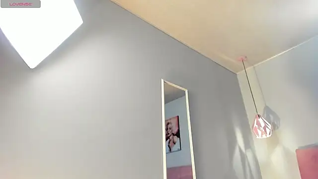 ScarletGV online show from March 12, 2025, 5:13 am