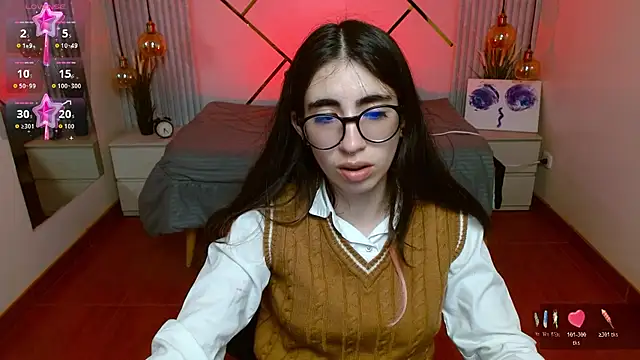 Snapshot of LenaRoses chatting on April 13, 2026, 8:14 pm LenaRoses online show from April 13, 2026, 8:14 pm