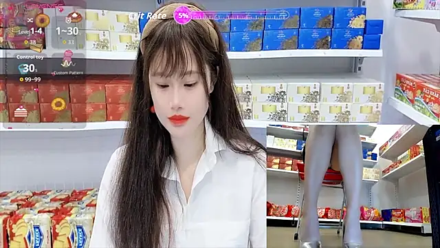 Snapshot of _7Eleven_ chatting on July 3, 2026, 1:50 pm 7Eleven online show from July 3, 2026, 1:50 pm