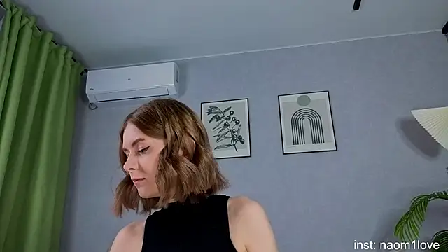 Naomi Girly online show from July 10, 2026, 6:32 pm