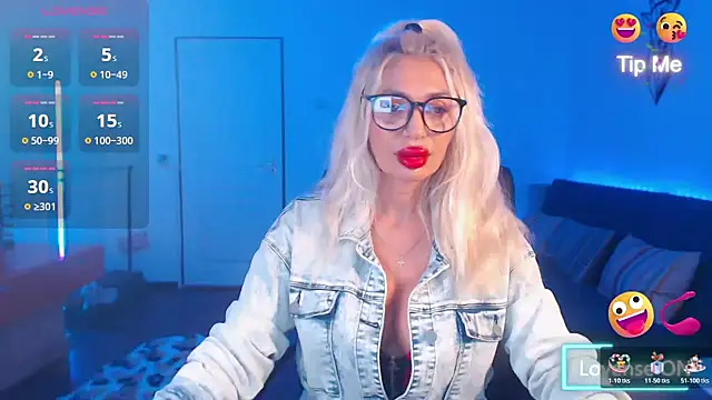 Snapshot of beauty_chl0e chatting on November 22, 2025, 7:02 pm beauty chl0e online show from November 22, 2025, 7:02 pm