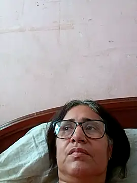  candi online show from February 28, 2025, 9:33 pm