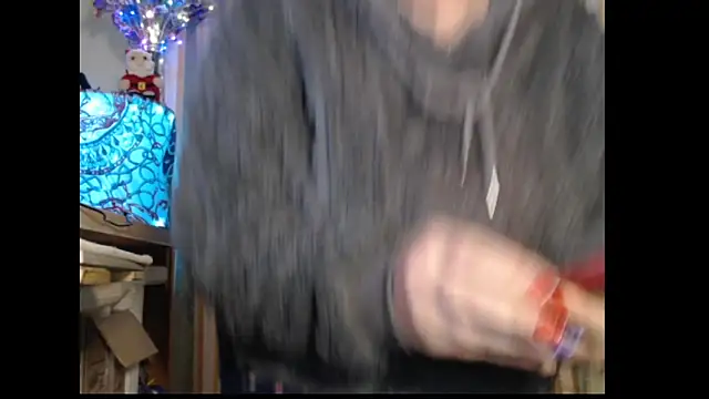 amorelara online show from October 6, 2025, 3:09 pm