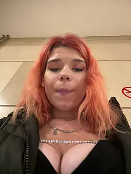 Snapshot of RiriRoseey chatting on January 11, 2025, 12:18 pm RiriRoseey online show from January 11, 2025, 12:18 pm