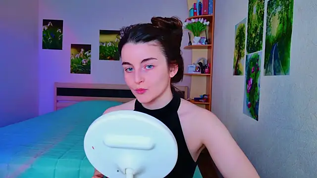 Miss Arwen online show from March 17, 2025, 5:01 am