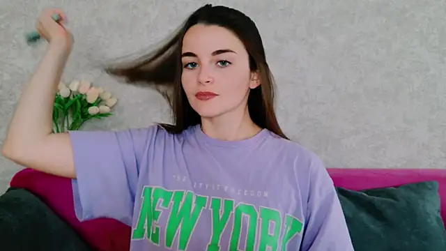 Miss Arwen online show from September 9, 2025, 8:58 am