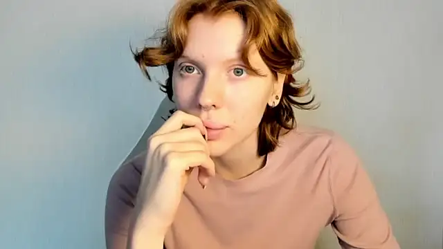 StellaDavis online show from March 2, 2026, 9:27 am